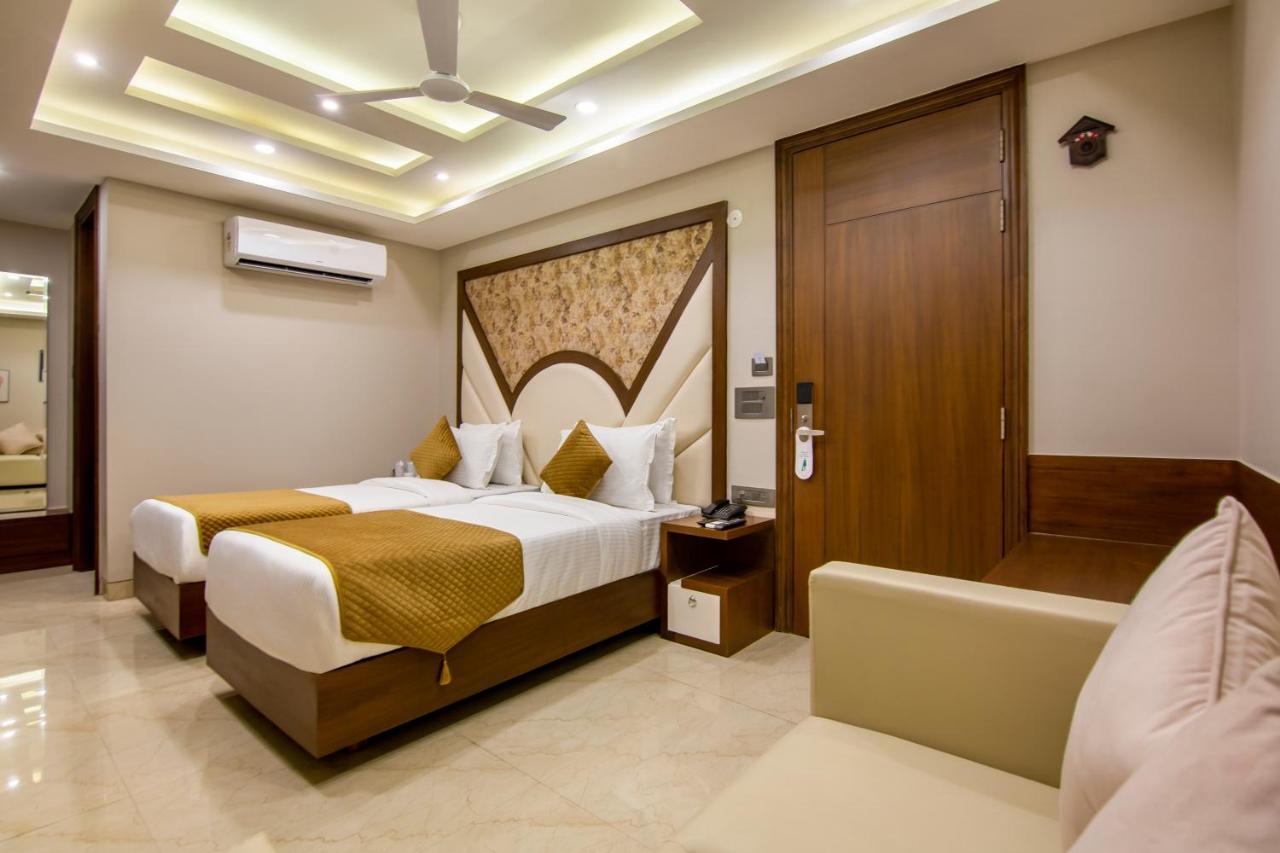 Hotel Le Tresor Neu-Delhi Exterior foto
